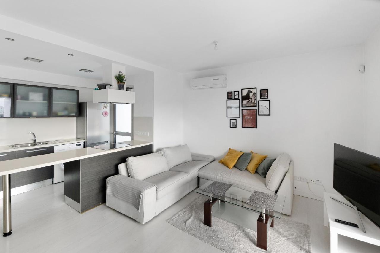 Glabur Stays - The Fabulous 2 Bdr - Nicosia City, Free Parking & Wifi, Welcomes You!!! Bagian luar foto